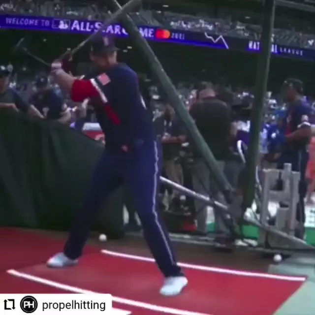 baseball hitting elbow rotates upper body