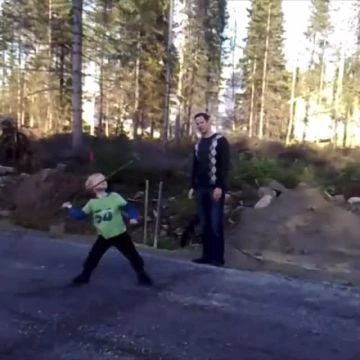 Javelin scapula young child
