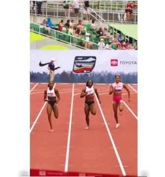 Asymmetry and heel touching female 200m sprinter